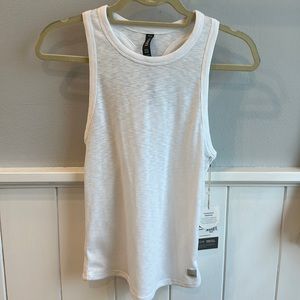 NWT Vuori Sunrise High Neck Tank